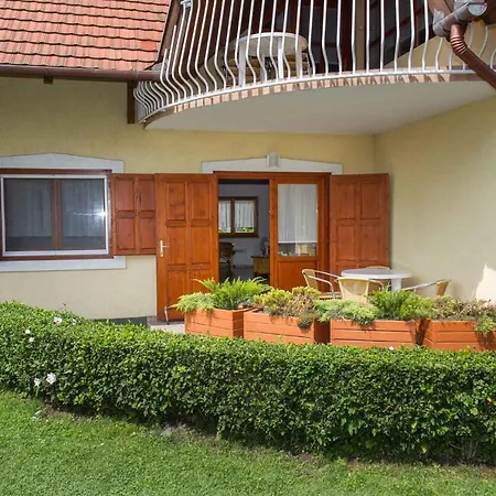 Apartment In 19236 Balatonmariafurdo