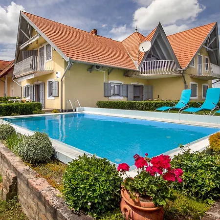 Apartment In 19236 Balatonmariafurdo